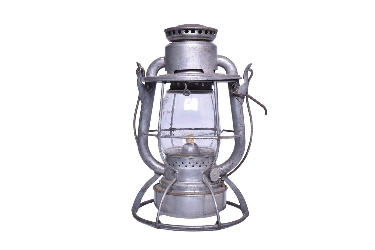 3256 - Dietz Vesta Rutland Railroad Lantern thumbnail
