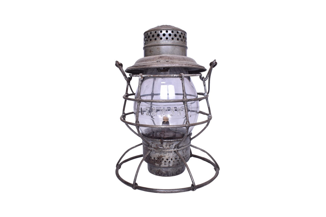 3370 - Adams & Westlake Lake Shore and Michigan Southern Railroad Lantern With Cast Globe thumbnail