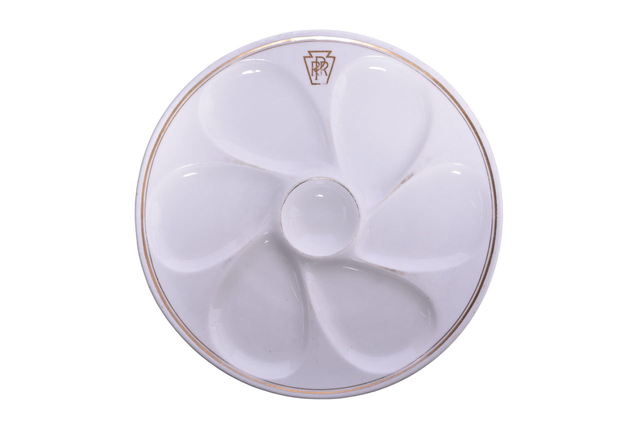 3527 - Cauldon Pennsylvania Railroad Gold Keystone China Oyster Plate thumbnail