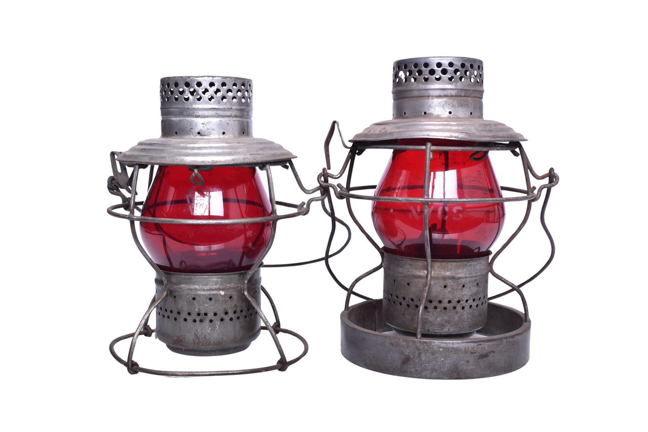 3275 - Pair of Handlan Railroad Lanterns - Pennsylvania and New York Central Weighted Base thumbnail