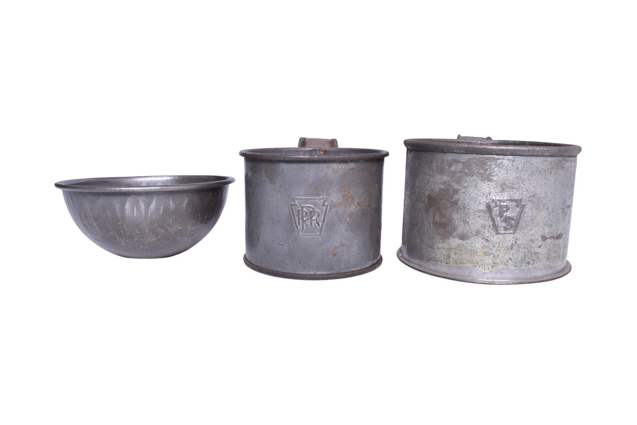 3294 - Three Pennsylvania Railroad Tin ware Drinking Cups thumbnail