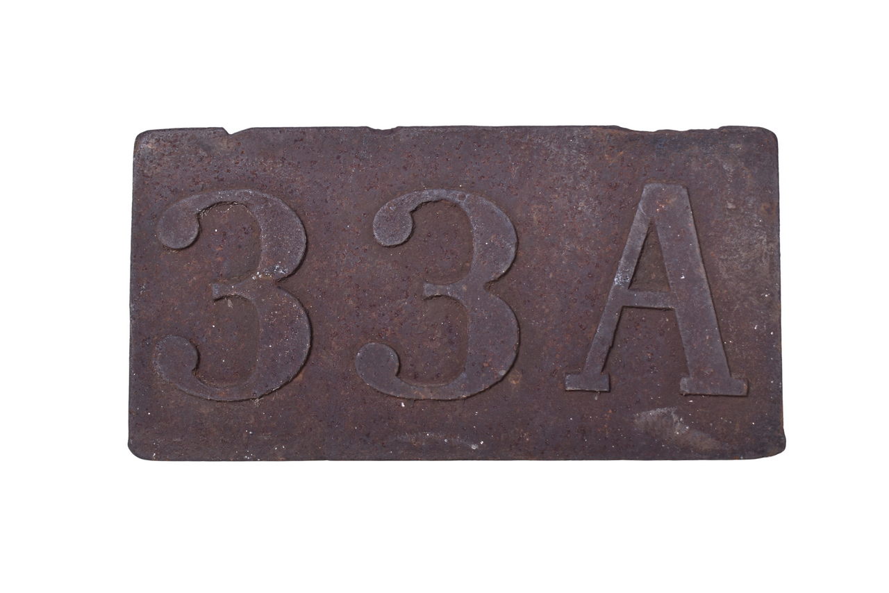 3504 - Cast Iron Louisville and Nashville Bridge Location Marker Plate thumbnail