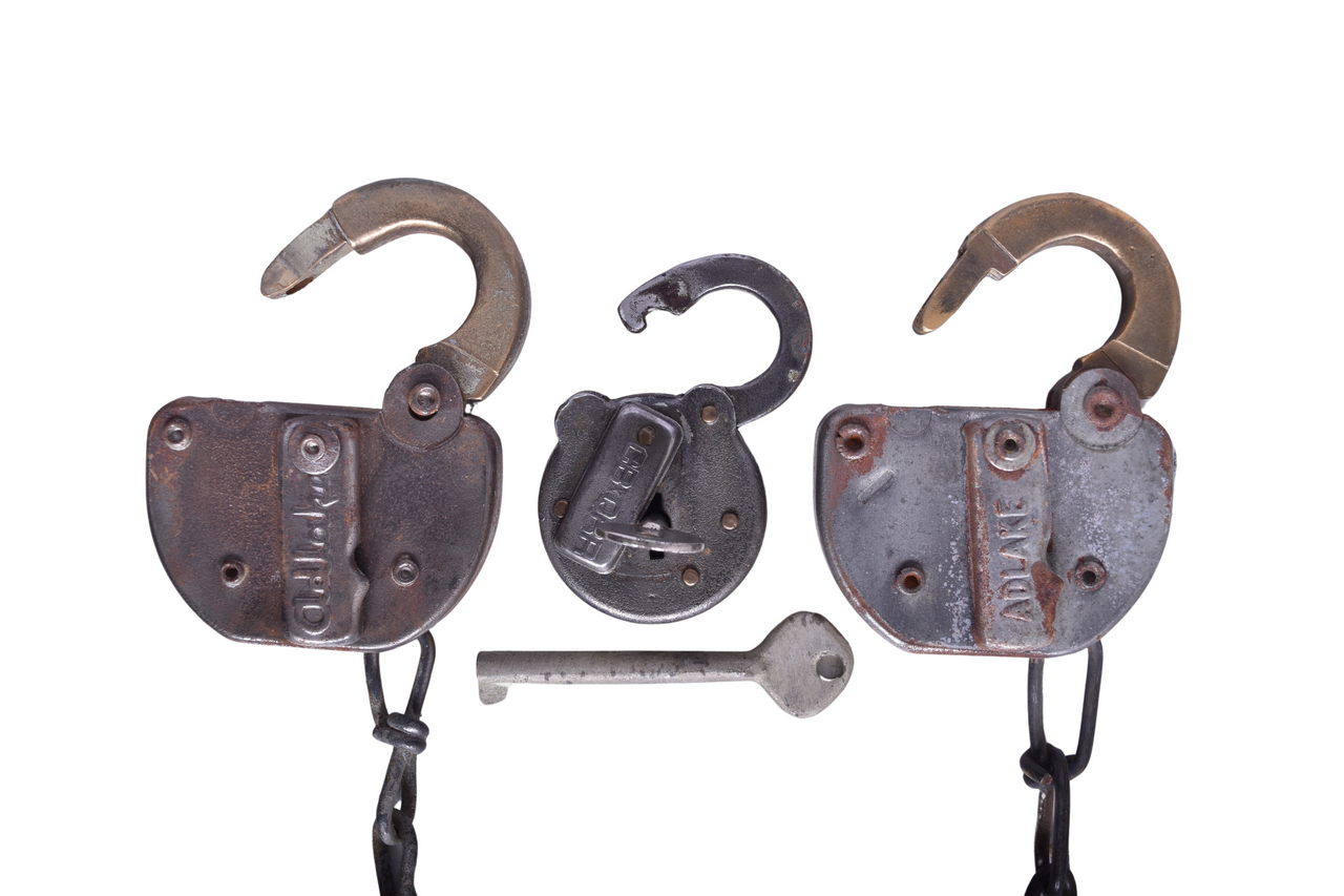 3253 - Set of Three Railroad Locks and Key - Milwaukee Road and Burlington thumbnail