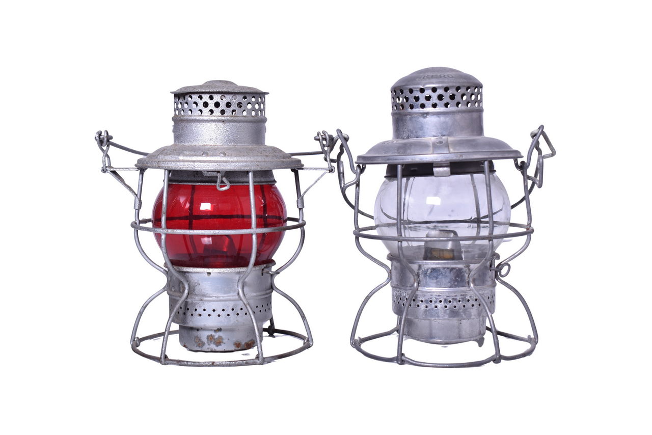 3257 - Pair of Adlake Kero Lanterns - Milwaukee Road (Unfired) and Unmarked thumbnail
