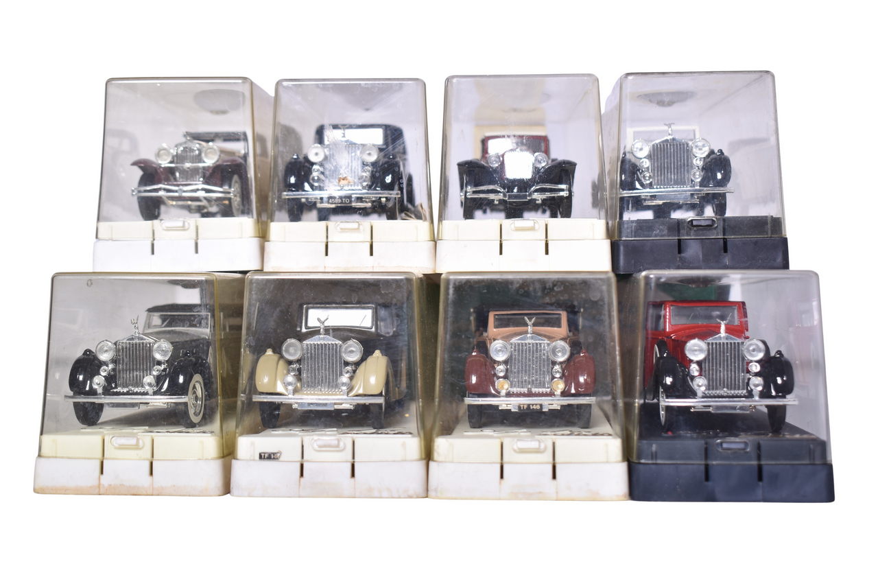 308 - Eight Solido Models - Rolls Royce, Duesenberg, Cord, Ford and Packard thumbnail