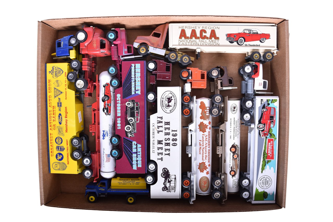 317 - Nine Winross Semi-Trailer Trucks thumbnail