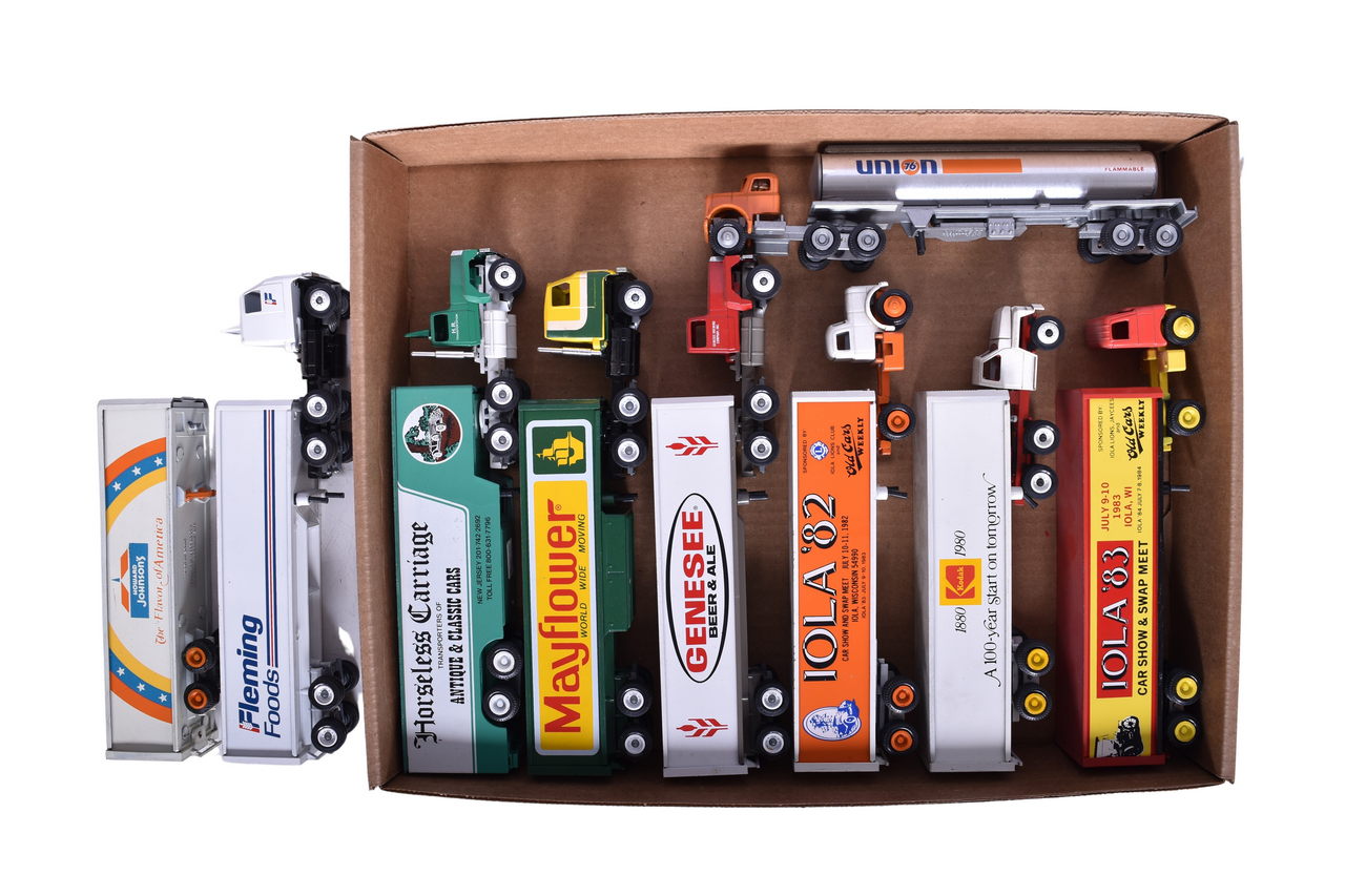 309 - Nine Winross Semi-Trailer Trucks thumbnail