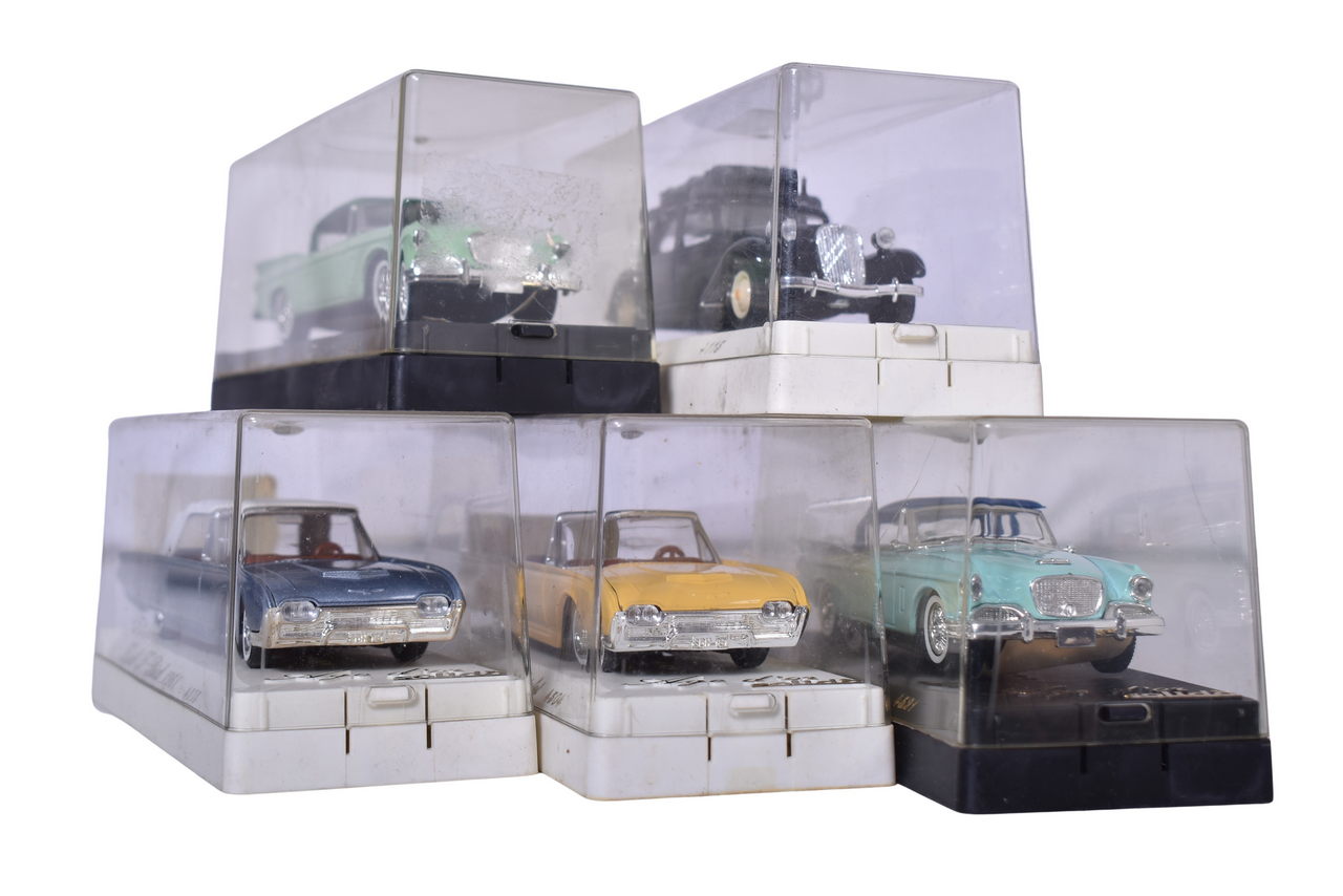 310 - Five Solido 1:43 Models - 1957 Studebaker, Citron, Ford Thunderbird thumbnail