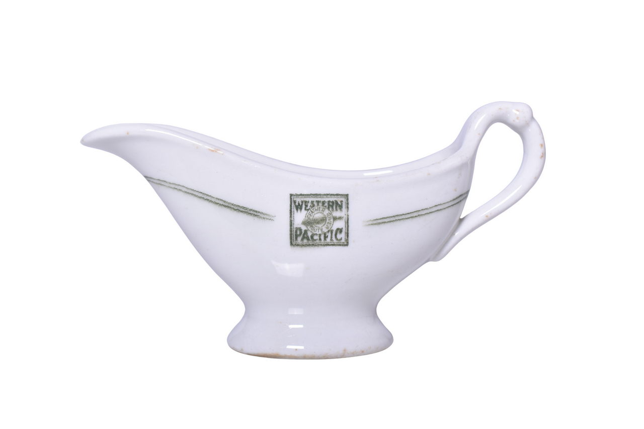 3585 - Western Pacific Railroad China Keddie Gravy Sauce Boat thumbnail