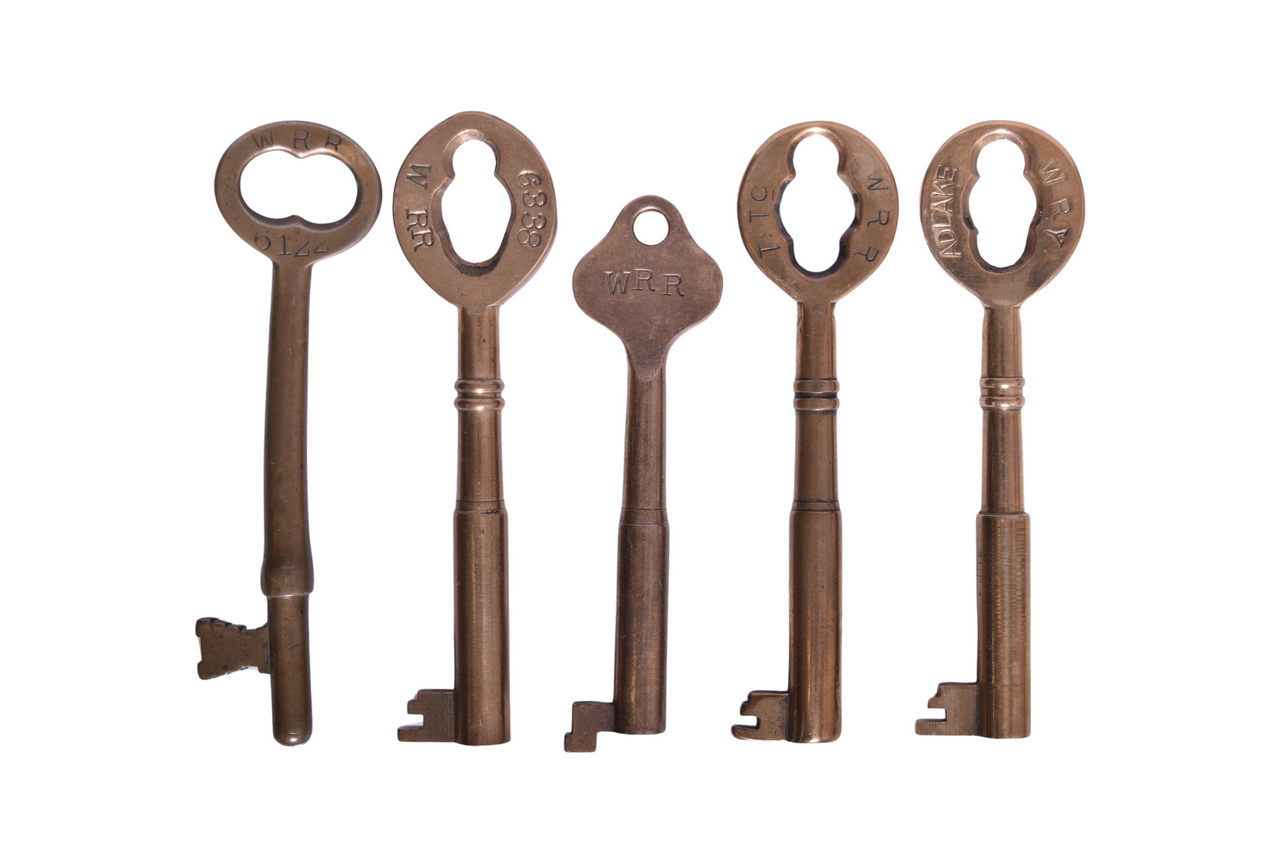 3633 - Five Wabash Railroad Brass Coach Keys thumbnail