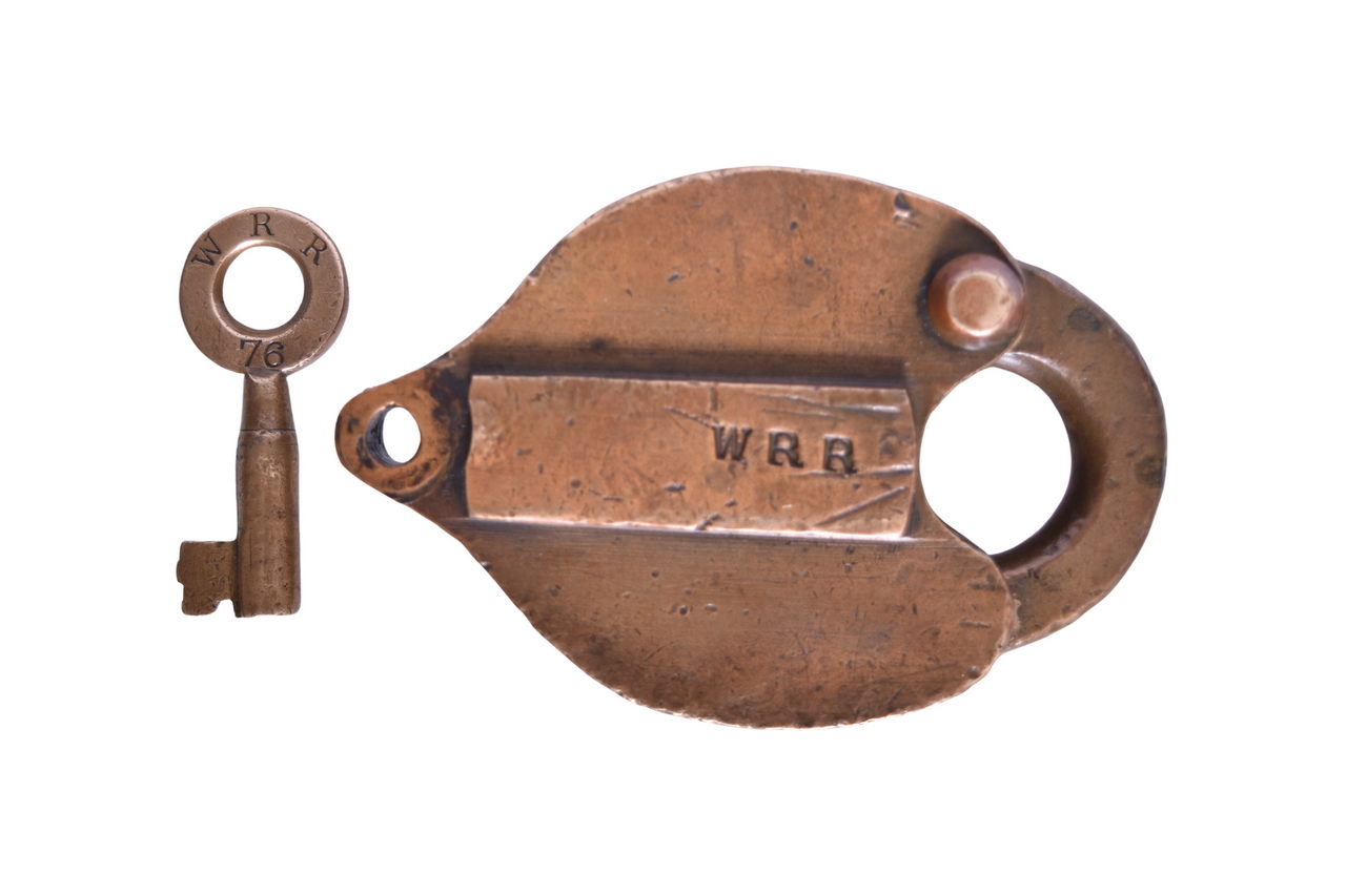3643 - T. Slaight Wabash Railroad Brass Heart Shaped Lock and Tapered Barrel Single Ring Key thumbnail