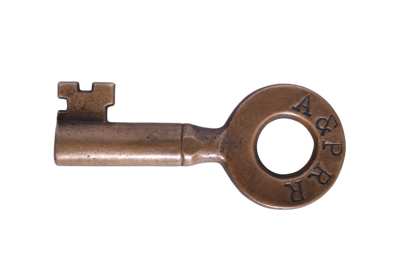 3655 - Atlantic & Pacific Railroad Slaymaker Brass Tapered Barrel Single Ring Key thumbnail
