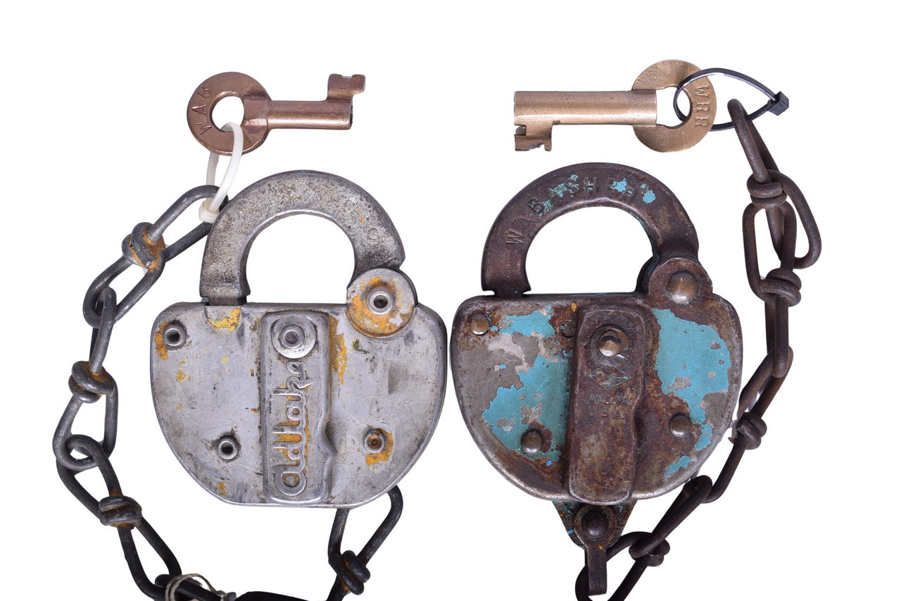 3671 - Pair of Wabash Railroad Steel Locks and Brass Keys thumbnail