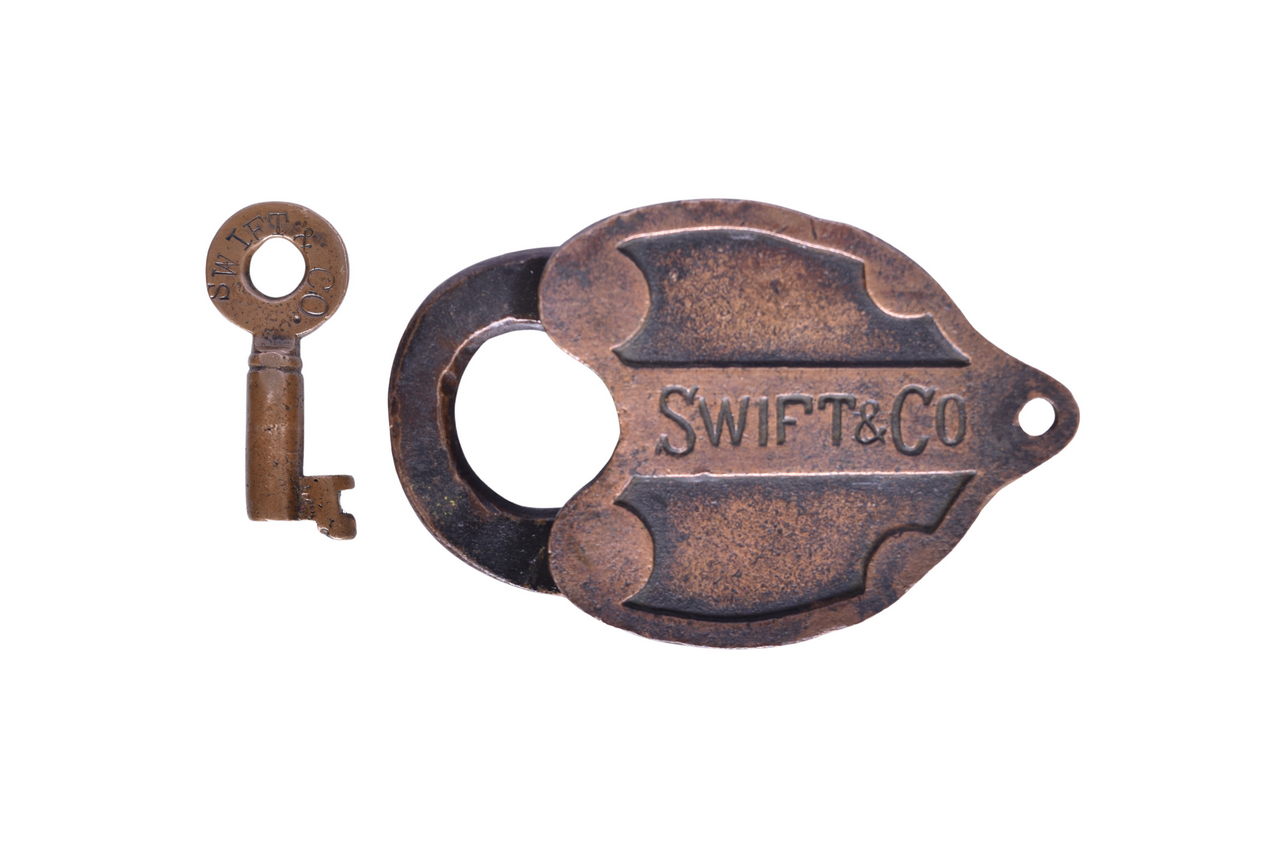 3679 - Swift & Co. Fraim Brass Heart Shaped Lock w/ Choke Barrel Single Ring Key thumbnail