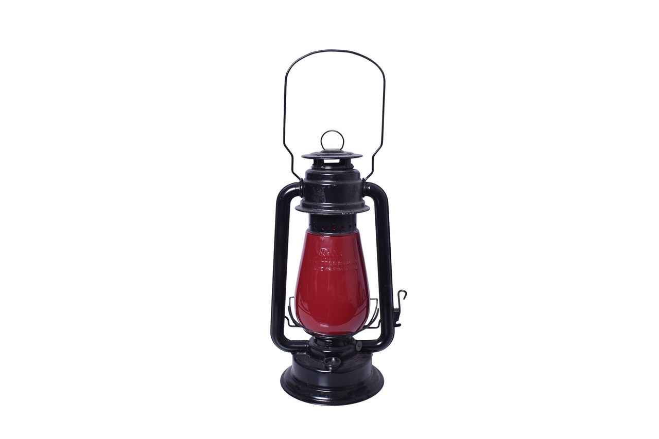 3311 - Simmons Hardware (S.H.) Co. Liberty Barn Lantern thumbnail