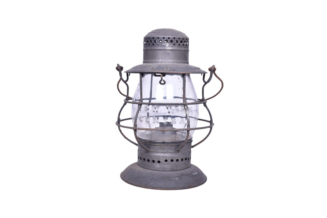 3324 - Dietz No. 6 New York Central Railroad Double Wire Guard Lantern w/ Clear Cast Globe thumbnail