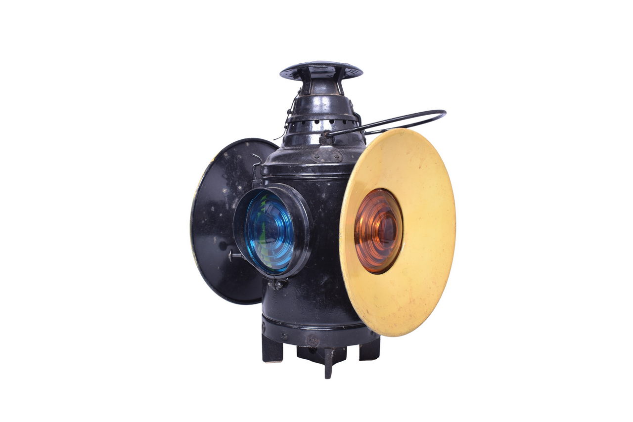 3654 - Dressel Railroad Switch Lamp w/ Yellow Day Targets thumbnail