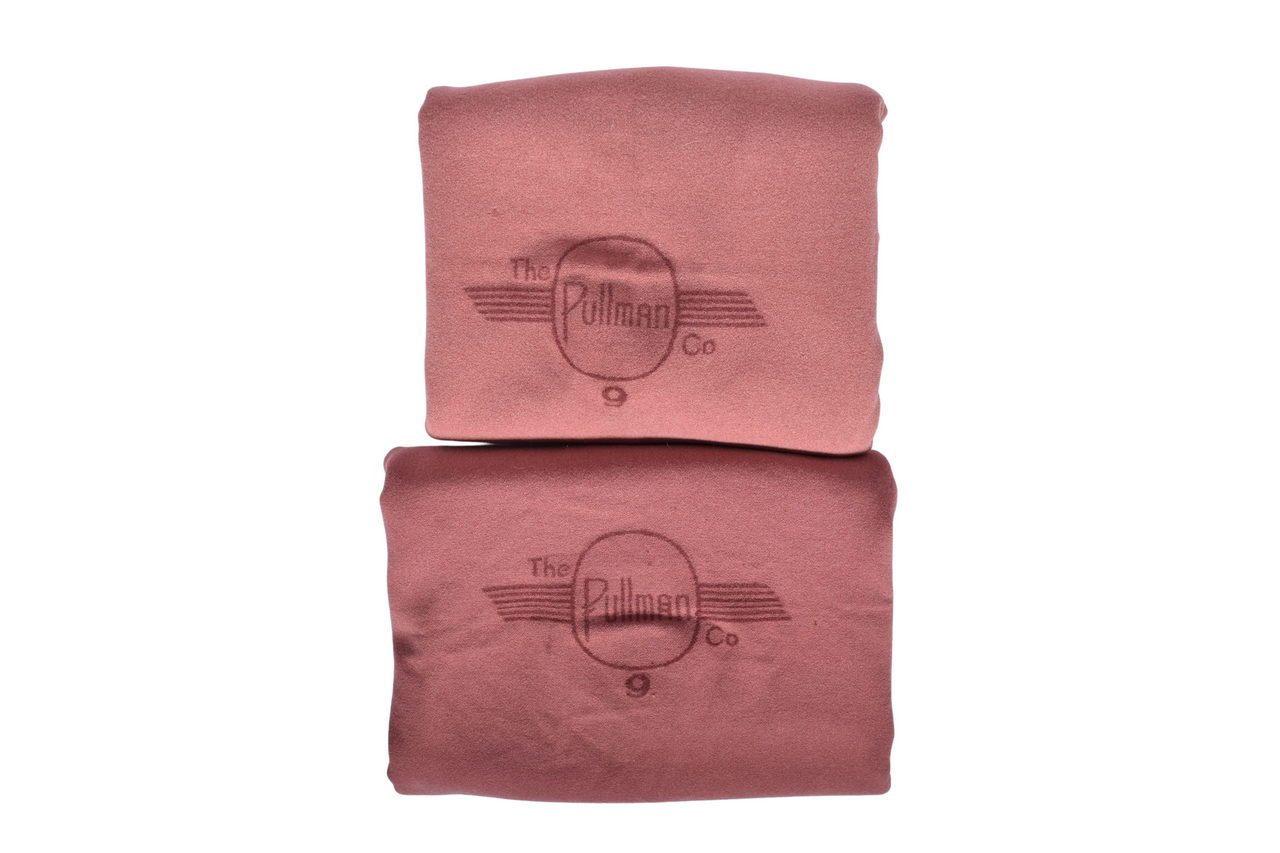 3695 - Pair of Pullman Company Railroad No. 9 Wool Blankets thumbnail